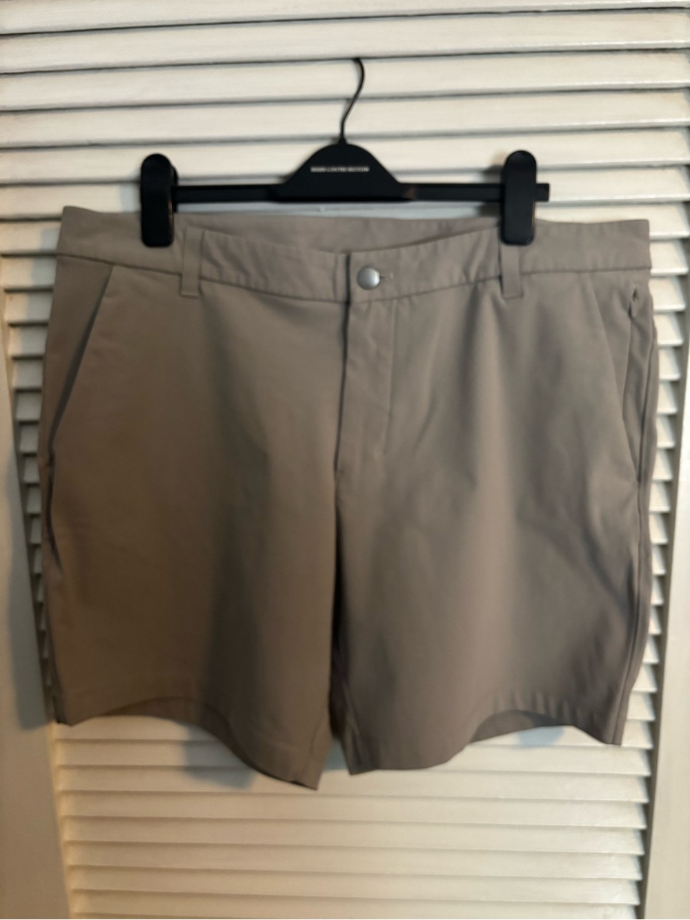 lululemon athletica ABC Warpstreme 7” Men's Flat-Front Shorts - Taupe
